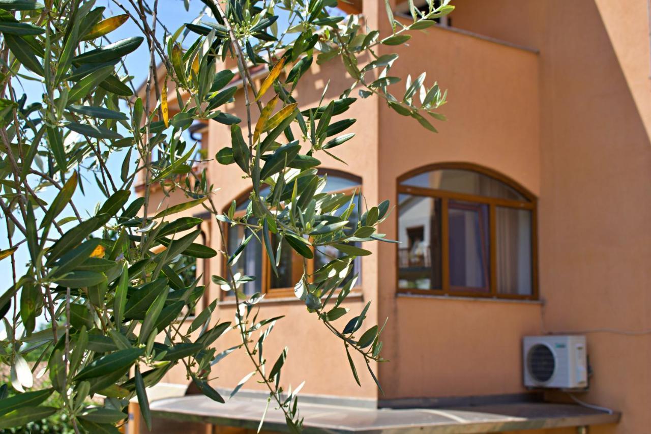 Apartments Kanegra Ουμάγκ Εξωτερικό φωτογραφία