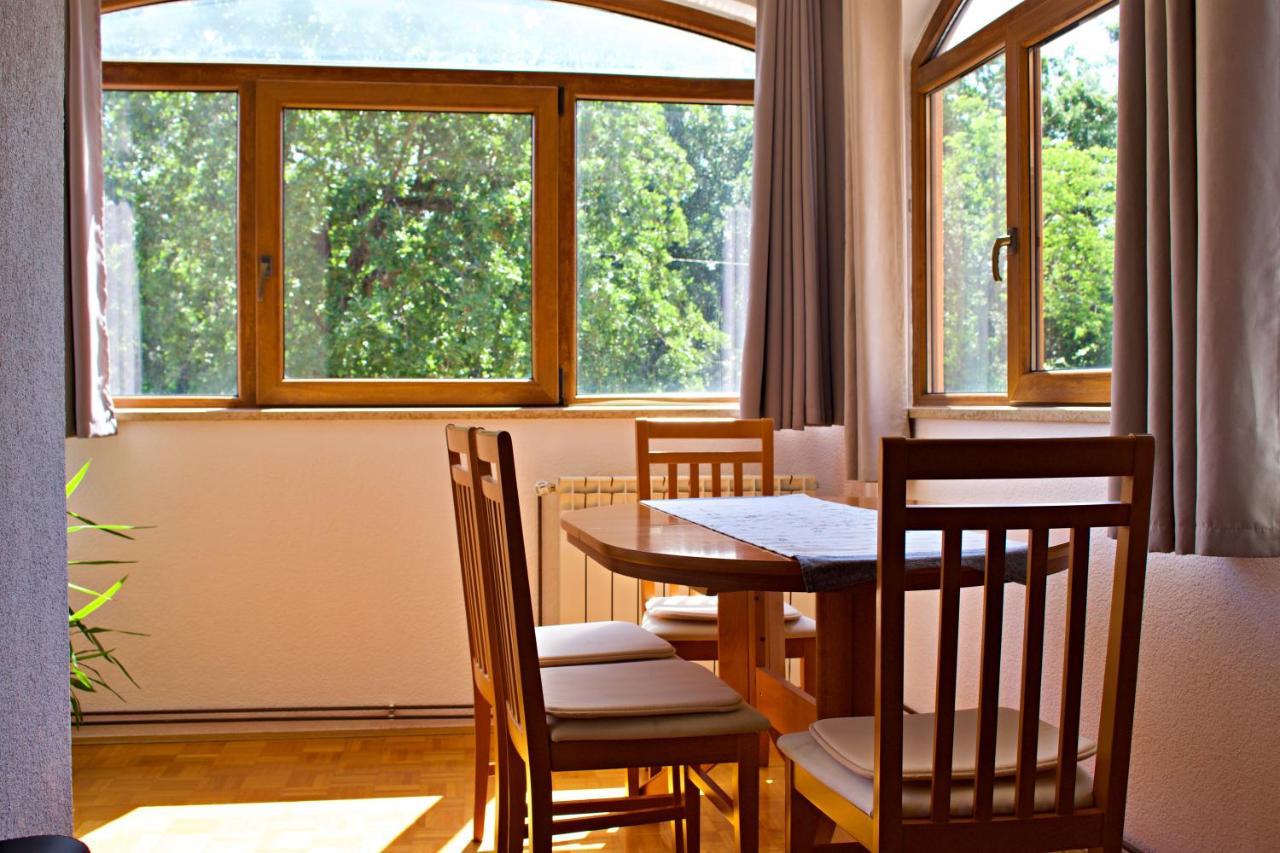 Apartments Kanegra Ουμάγκ Εξωτερικό φωτογραφία