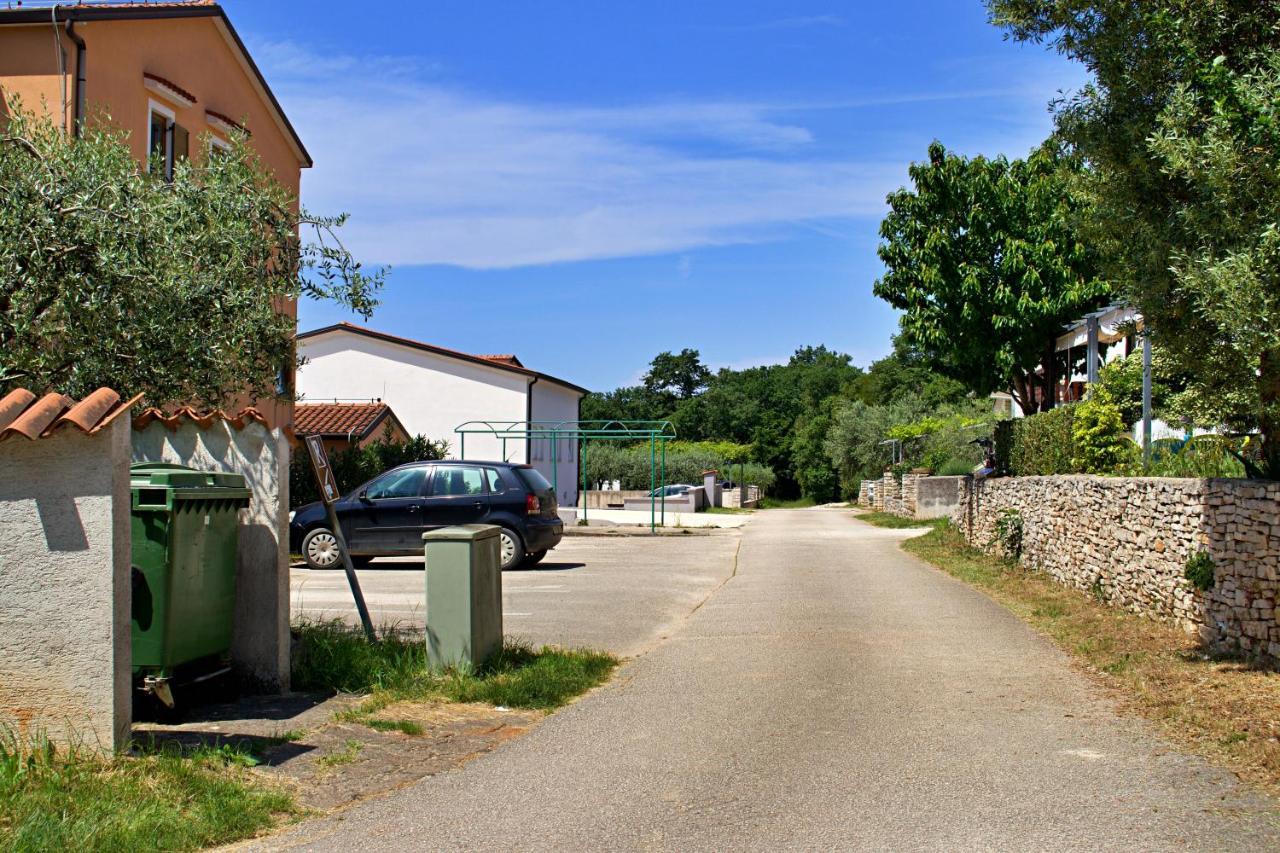 Apartments Kanegra Ουμάγκ Εξωτερικό φωτογραφία