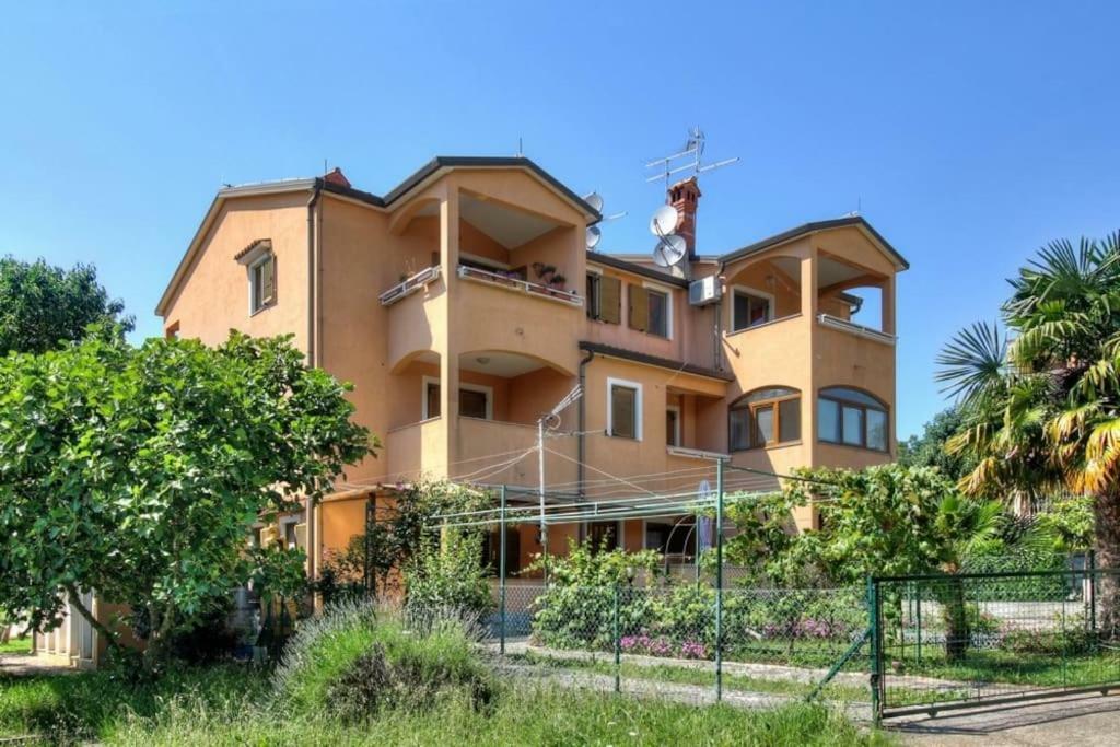 Apartments Kanegra Ουμάγκ Εξωτερικό φωτογραφία